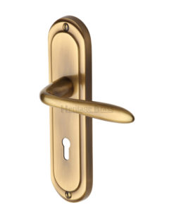 Henley Door Handle
