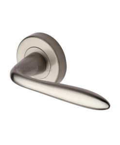 Sutton Door Handle On Round Rose