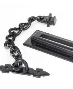 Black Door Chain