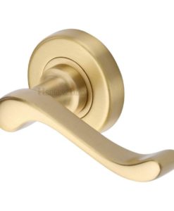 Bedford Door Handle On Round Rose