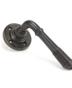 Reeded Lever Handle On Rose Set (Aged Bronze)
