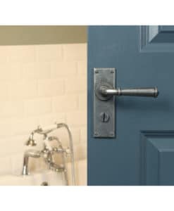 Pewter Regency Lever Bathroom Set